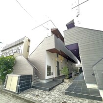 フロースハイムの外観写真