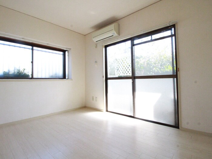 物件内観写真21　(居室)