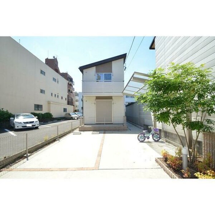 物件外観写真1　(外観写真)