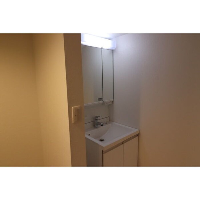 物件内観写真13　(洗面)