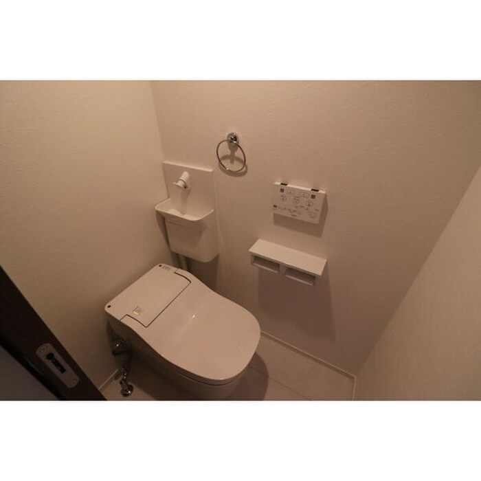 物件内観写真14　(トイレ)