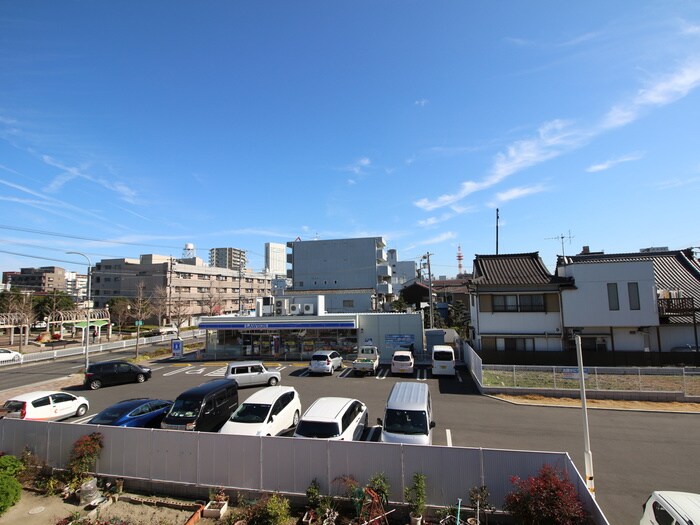 物件内観写真17　(室内からの展望)