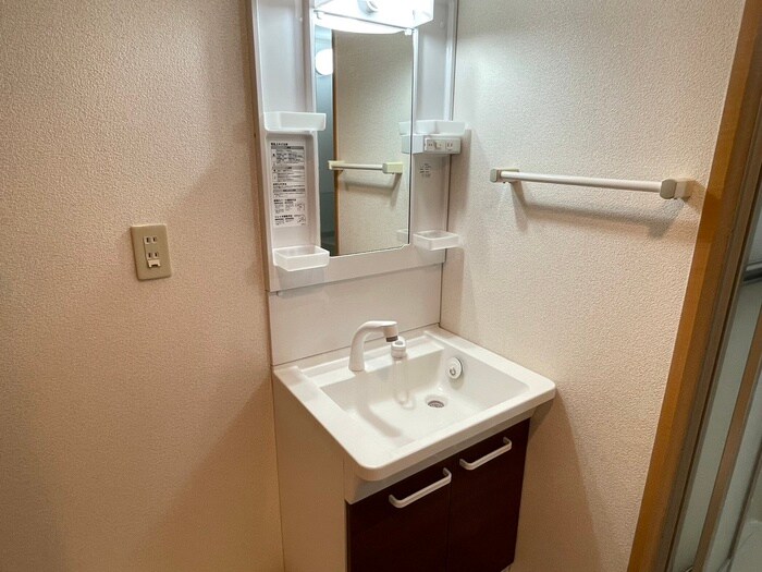 物件内観写真11　(洗面)