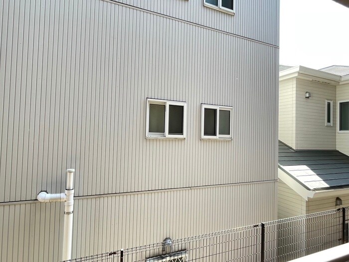 物件内観写真16　(室内からの展望)