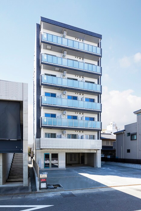 Lancia Heianの外観写真