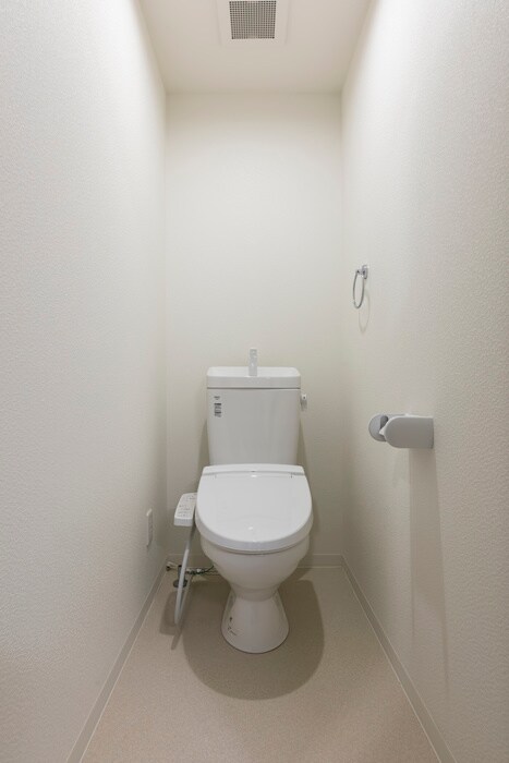 物件内観写真14　(トイレ)