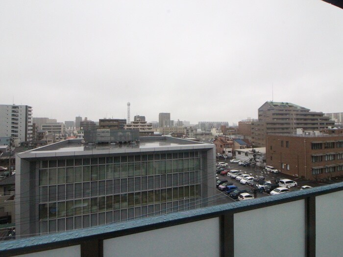 物件内観写真21　(室内からの展望)