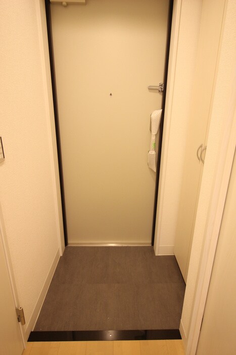 物件内観写真15　(玄関)