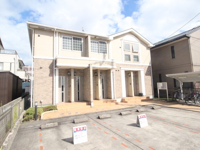 物件外観写真4　(外観写真)