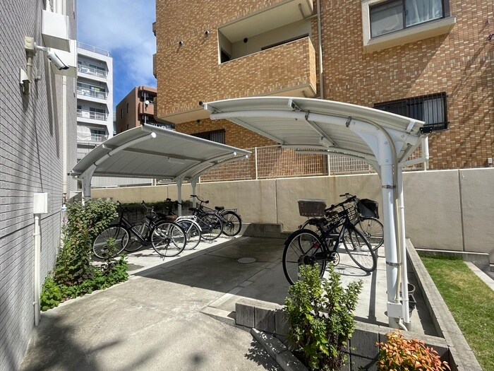 物件外観写真5　(駐輪場)