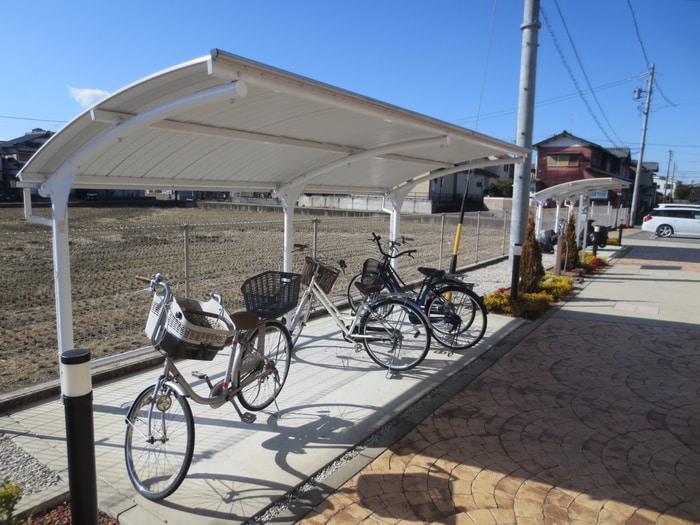 物件外観写真6　(駐輪場)