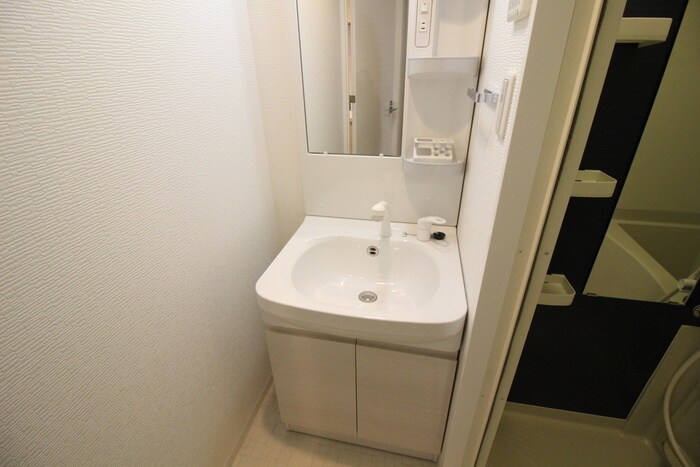 物件内観写真12　(洗面)