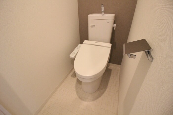 物件内観写真12　(トイレ)