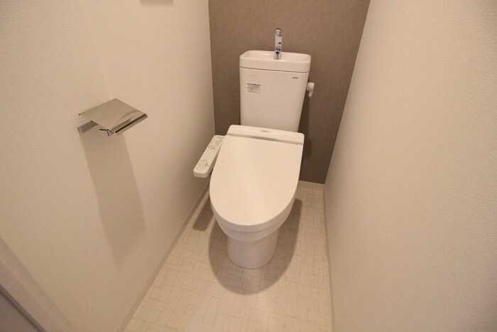 物件内観写真12　(トイレ)