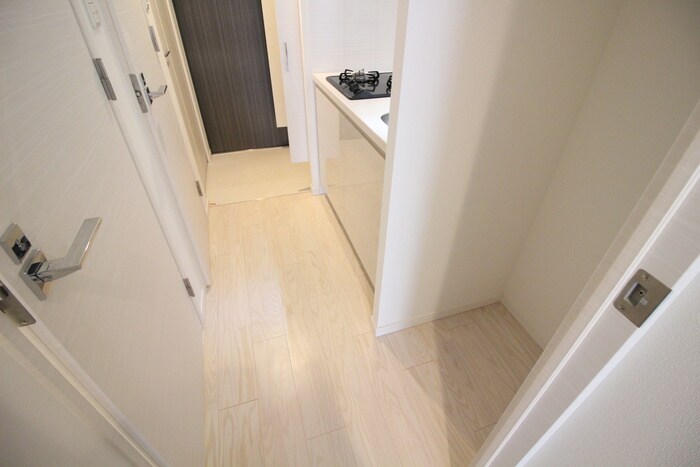 物件内観写真15　(廊下)