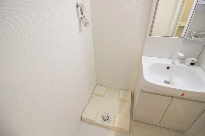 物件内観写真18　(洗濯機置場)