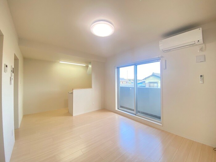 物件内観写真8　(居室)