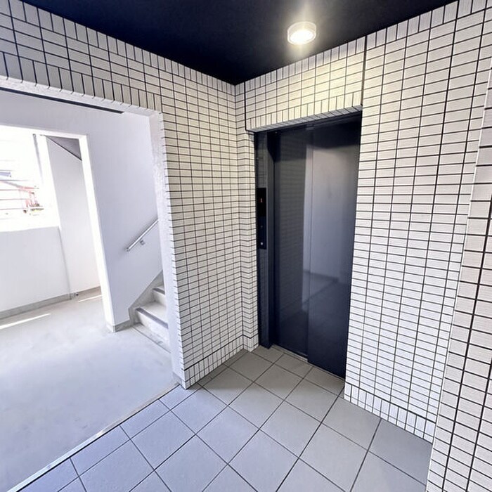 物件外観写真4　(建物設備)