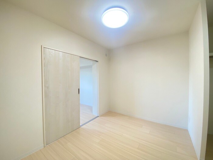 物件内観写真10　(居室)