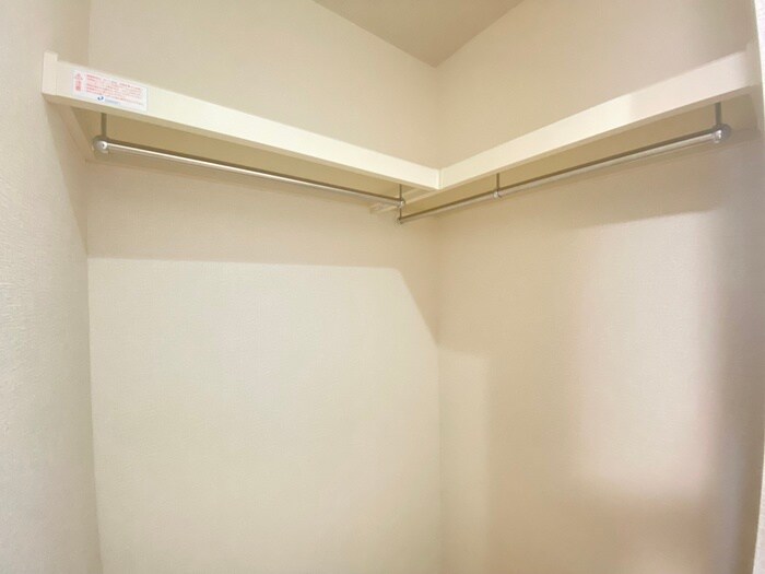 物件内観写真12　(収納)