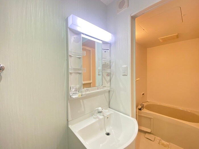 物件内観写真15　(洗面)