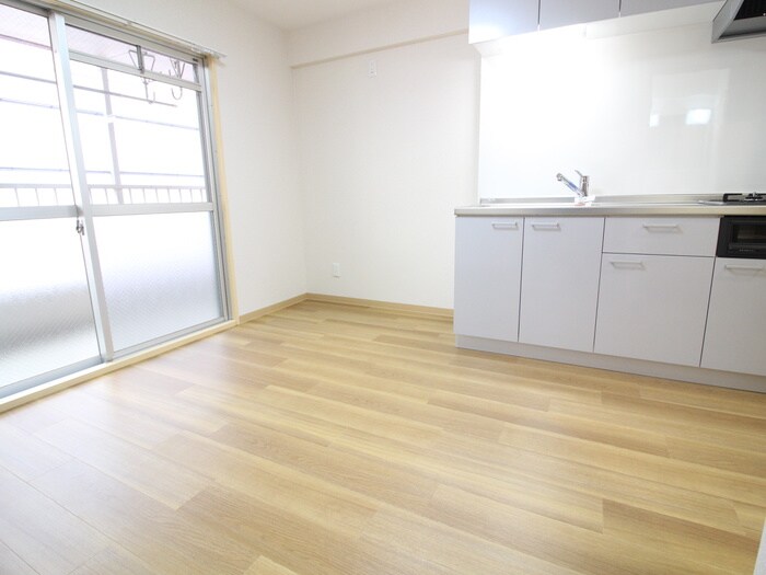 物件内観写真19　(居室)