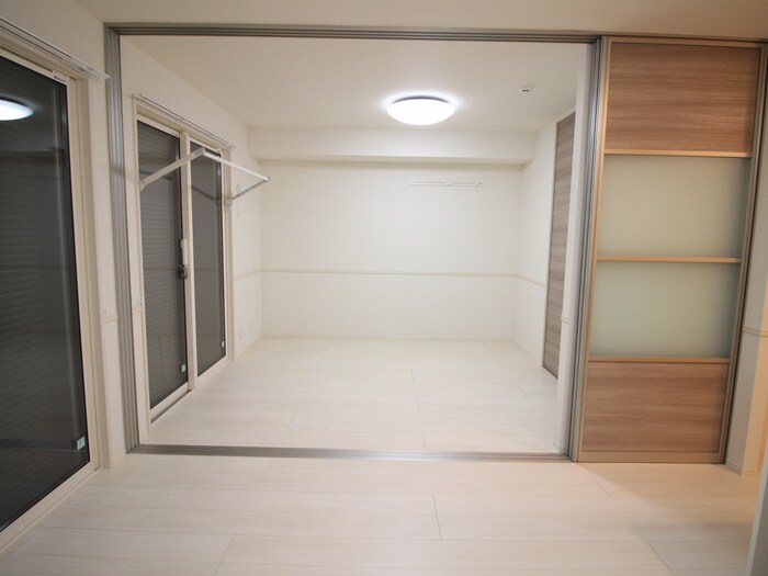 物件内観写真10　(居室)