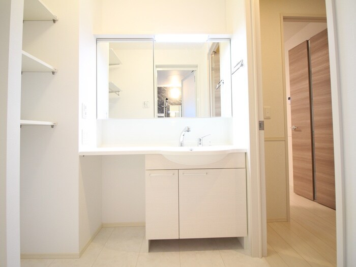 物件内観写真13　(洗面)