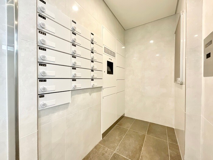 物件外観写真4　(建物設備)