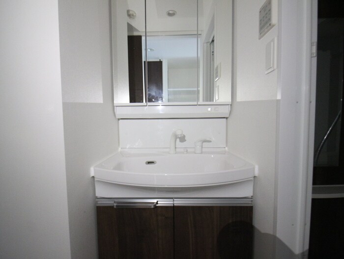 物件内観写真14　(洗面)
