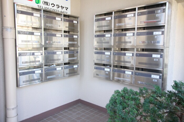 物件外観写真6　(建物設備)