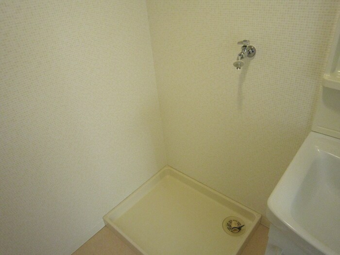 物件内観写真20　(洗濯機置場)