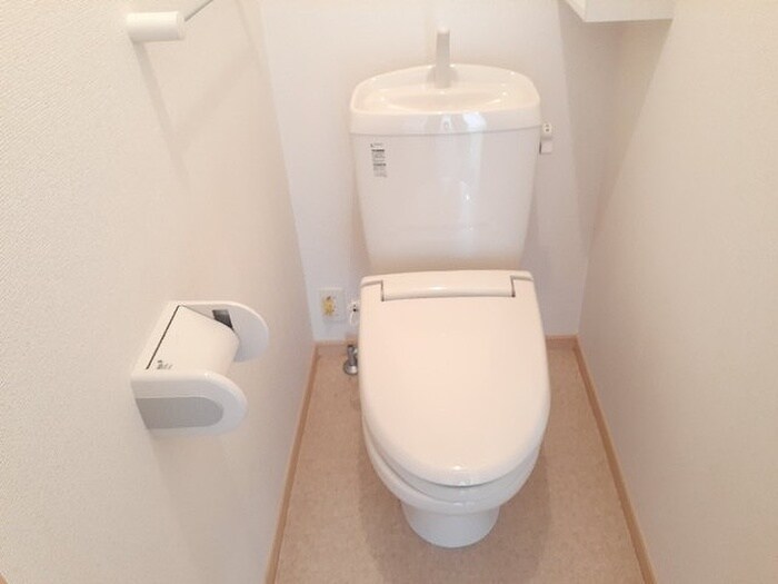 物件内観写真8　(トイレ)