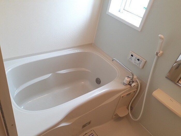 物件内観写真10　(バス／シャワールーム等)