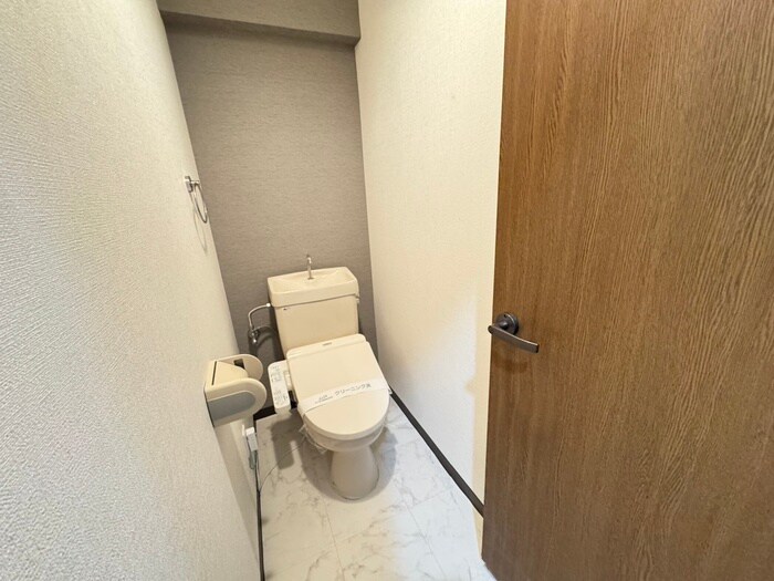 物件内観写真12　(トイレ)