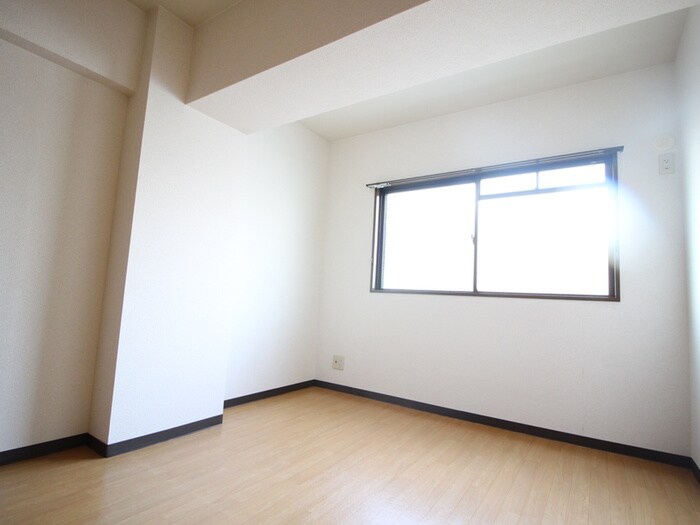 物件内観写真15　(居室)