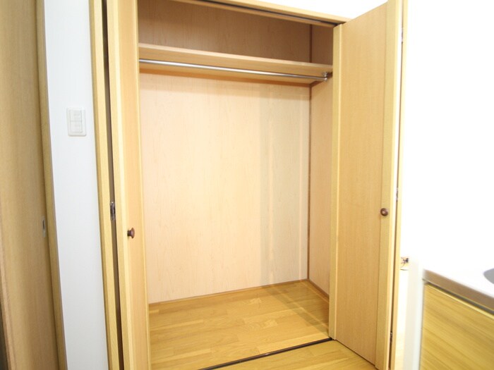 物件内観写真15　(収納)