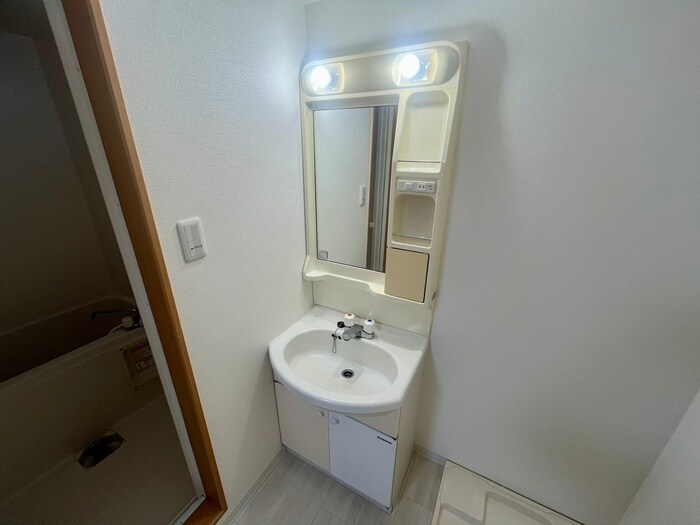 物件内観写真14　(洗面)