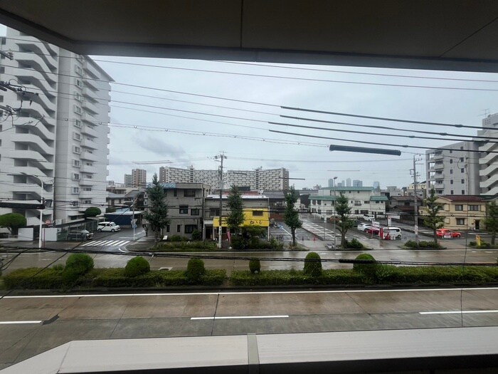 物件内観写真22　(室内からの展望)