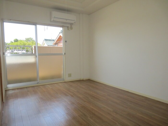 物件内観写真5　(居室)