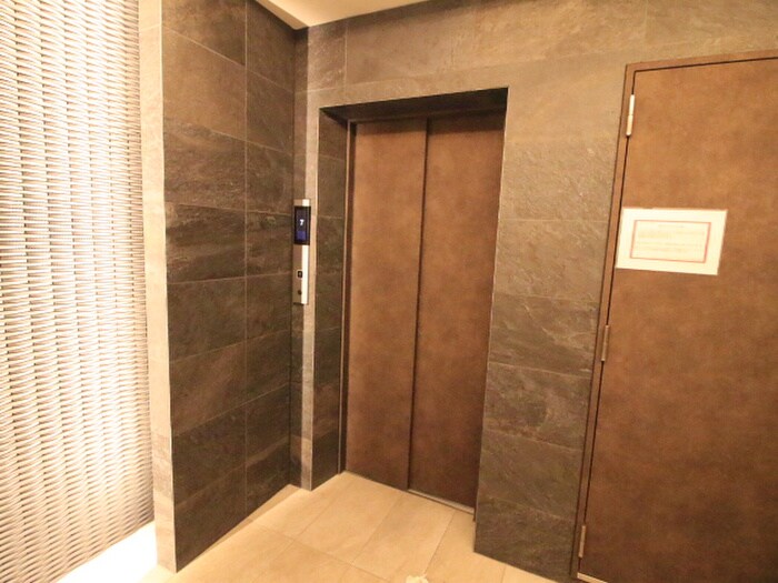 物件外観写真6　(建物設備)