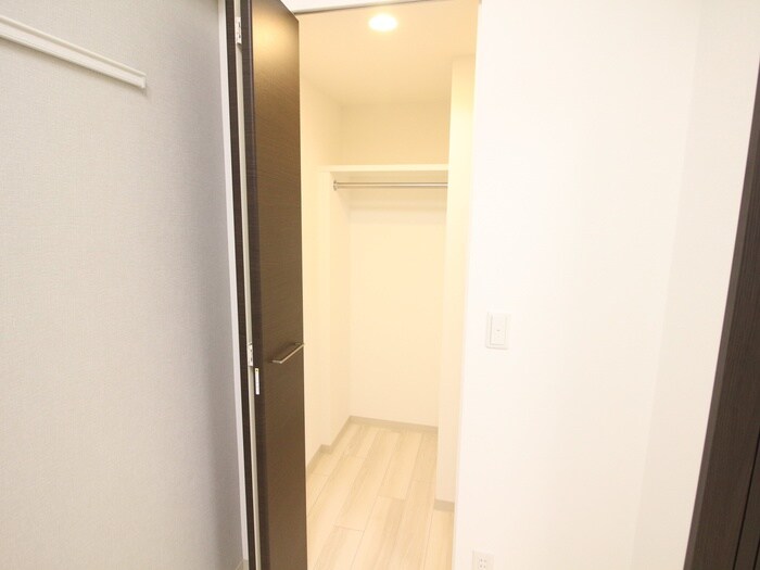 物件内観写真9　(収納)
