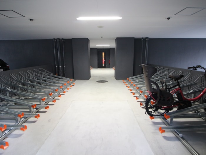 物件外観写真4　(駐輪場)