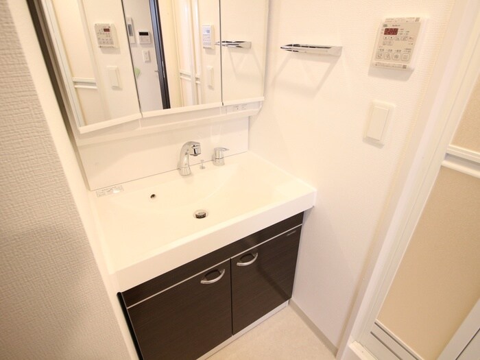 物件内観写真11　(洗面)