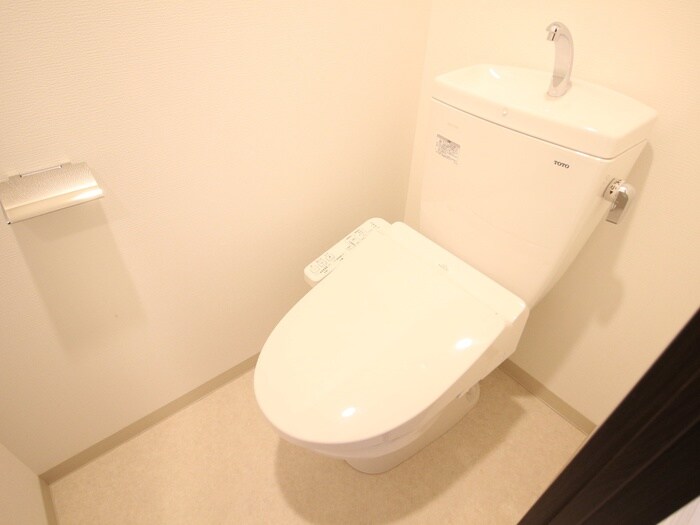 物件内観写真14　(トイレ)