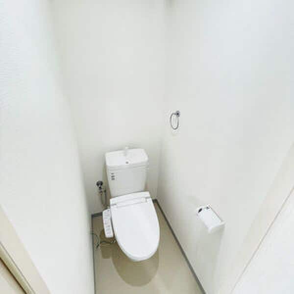 物件内観写真11　(トイレ)