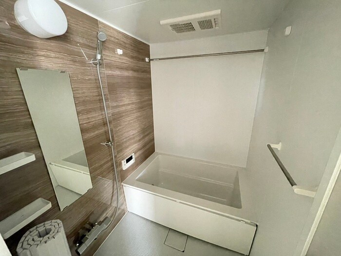 axis sakuraのバス