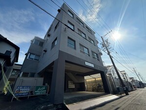中野コ－ポラス外観写真