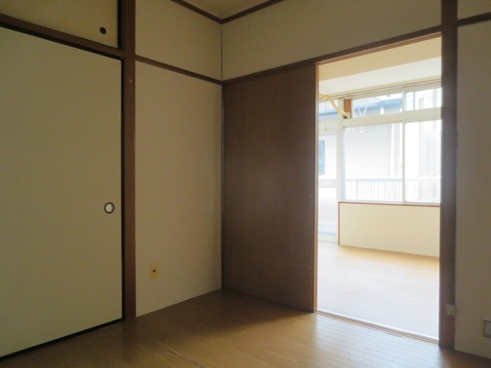 物件内観写真15　(居室)