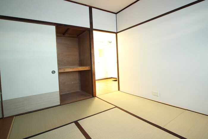 物件内観写真11　(居室)